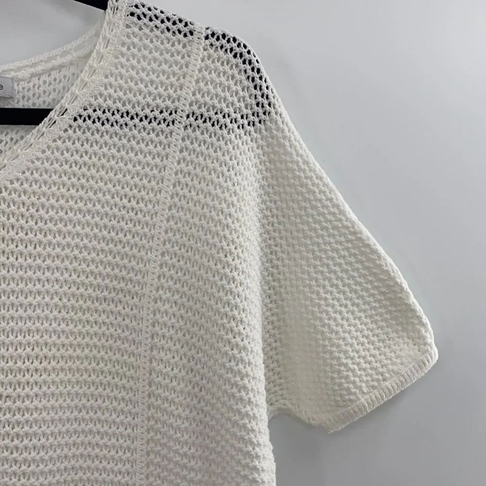 3For$20 Liz Claiborne White knitted Sweater Top M